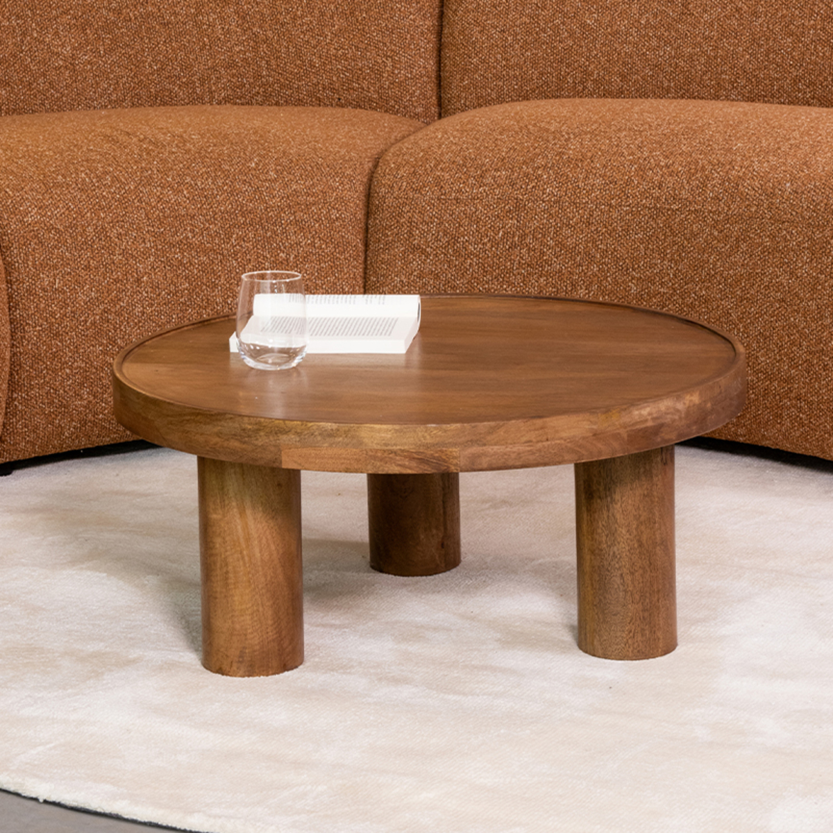 Table basse I_Elly - Ronde - Nature Smooth - Marron - Bois de mangue - Rurale - LABEL51