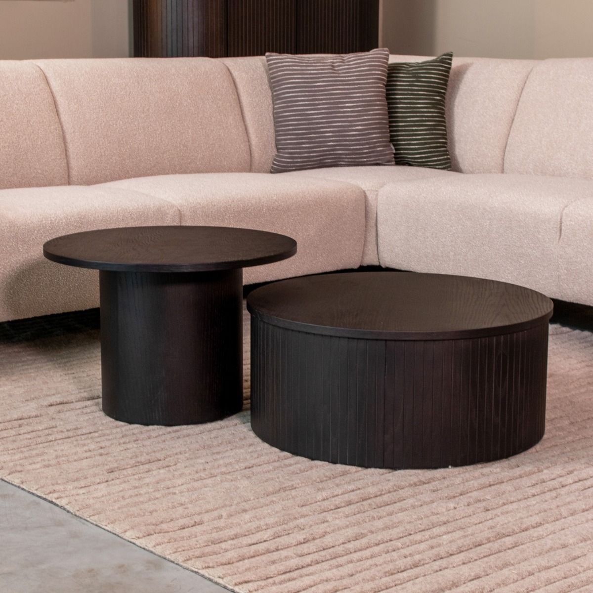 Table basse Oliva - Ronde - Noir - Chêne - Design - LABEL51